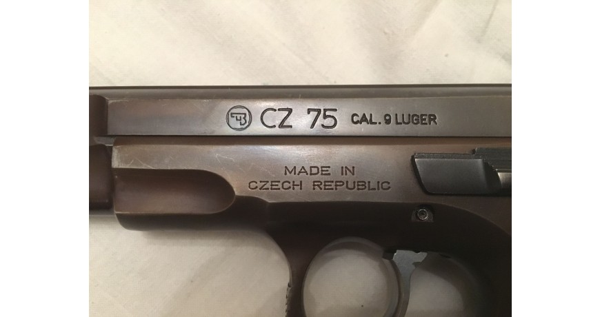 Pistolet CZ 75 cal.9 luger