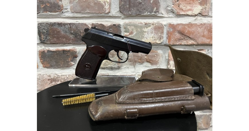 Pistolet Makarov 9x18 rok 1975