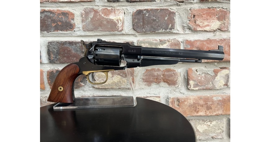 Rewolwer czarnoprochowy Remington 1858 8″ RGT44