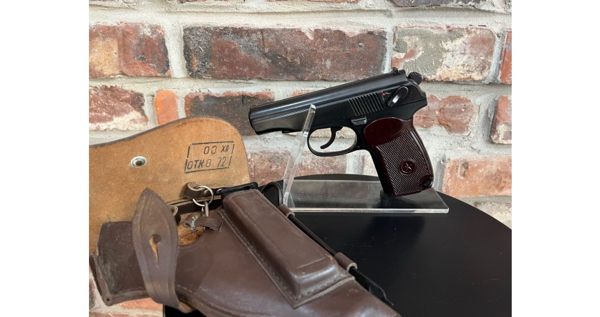 Pistolet Makarov 9x18 rok 1975