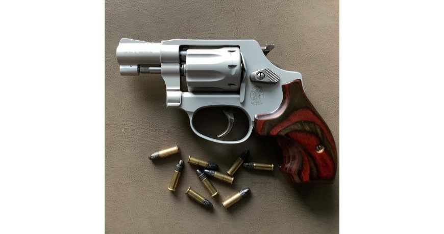 Revolvers, Pistols
